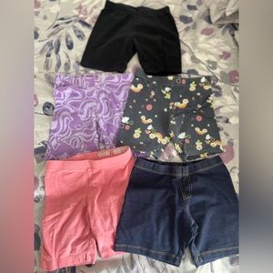 Set of 5 girls size 6 cotton bicycle shorts. Various brands.